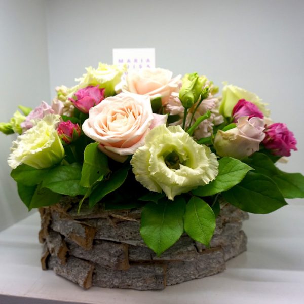 Maria Luisa Rocchi Flowers cesto floreale. a domicilio con cosaporto.