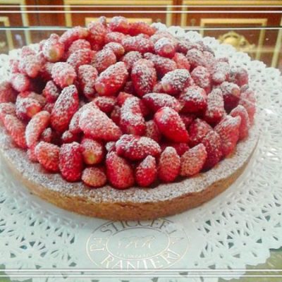 crostata con fragoline di Ranieri Moscova ordina online su Cosaporto consegna a domicilio