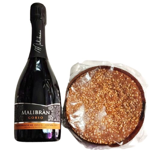 torta nocciole e vino di visciole. a domicilio con cosaporto