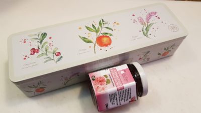 Biscotti Grandma e confettura_latteria bera_a domicilio con cosaporto