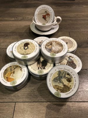 Una favola di tè: lattina di tè e tazza da tè Orangerie la reggia del tè e cosaporto