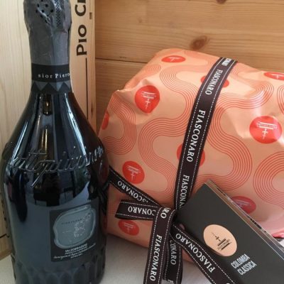 Prosecco e Colomba Enoteca Rabezzana a domicilio con cosaporto.