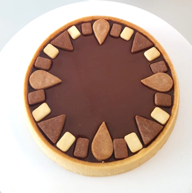 Crostata Cioccolato Caramello strati atelier a domicilio con cosaporto