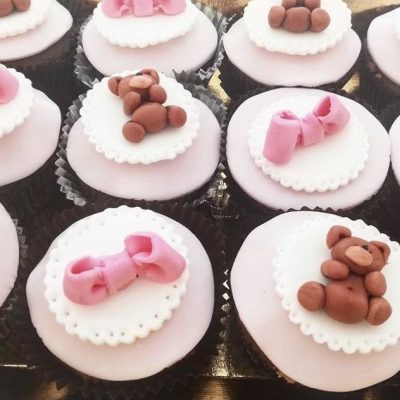 Cupcakes per nascita bebè di Cotton Candy. A domicilio con cosaporto.