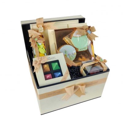 The Maison hamper from Maison Samadi.