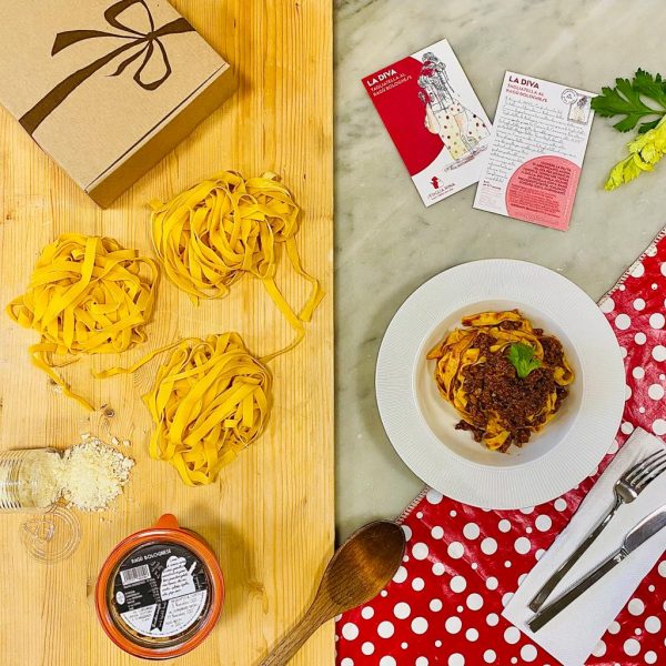 box-tagliatelle-ragu-sfoglia-rina-consegna-domicilio-cosaporto