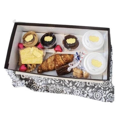 box-colazione-cappuccino-spalmabili-cornetto-torta-consegna-domicilio-cosaporto