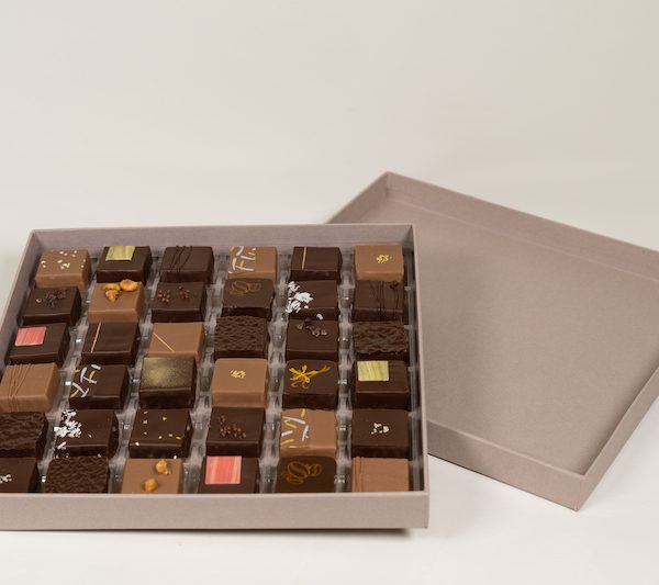 Confezione di Praline Gino Fabbri consegna domicilio con cosaporto