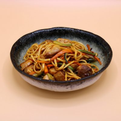 Yakisoba Frango Picante Temakinho Torino consegna a domicilio con Cosaporto