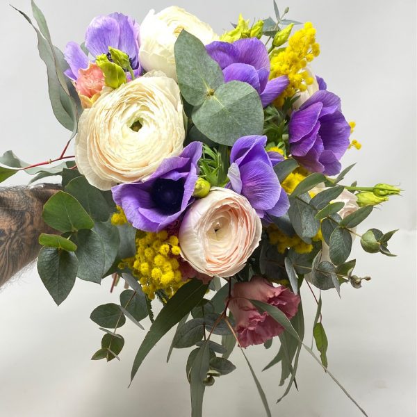 bouquet fiori primaverili e mimosa
