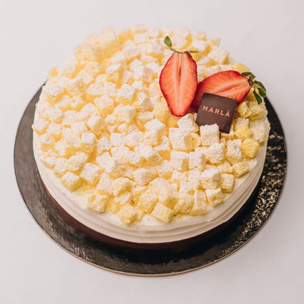 Torta mimosa alle fragole senza lattosio e senza frumento Marlà consegna a domicilio con Cosaporto