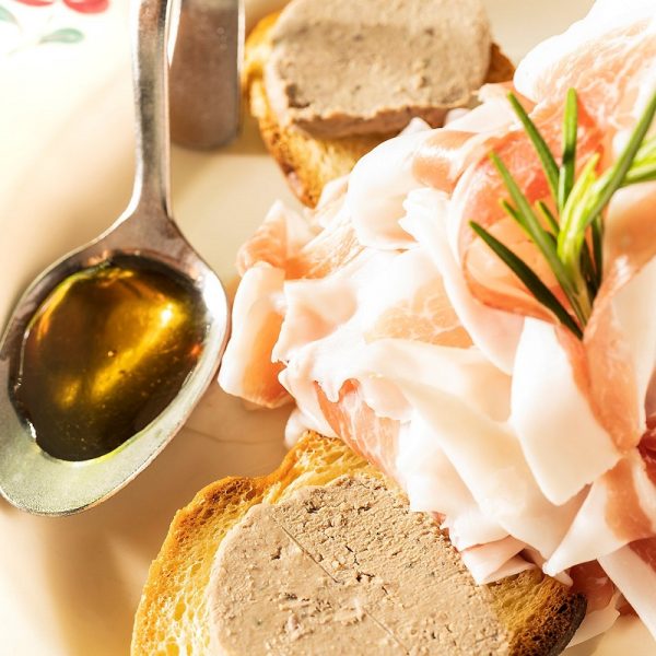 Lardo cont el paté Al Garghet consegna a domicilio con Cosaporto