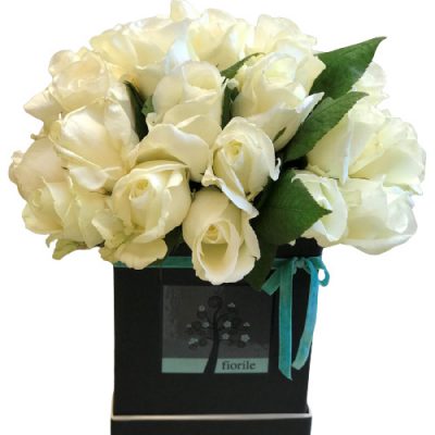 Scatole rose fresche Fiorile Firenze consegna a domicilio con Cosaporto