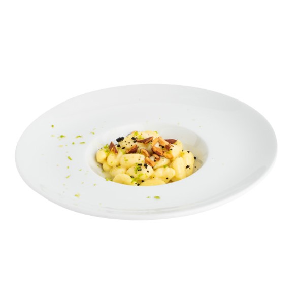 Gnocchi al parmigiano, lime, aglio nero e mandorle tostate Golinos consegna a domicilio con Cosaporto