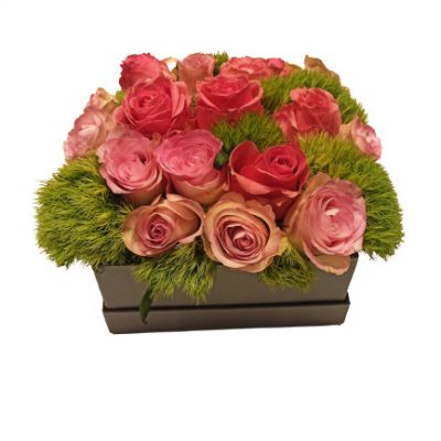 composizione rose rosa e verde