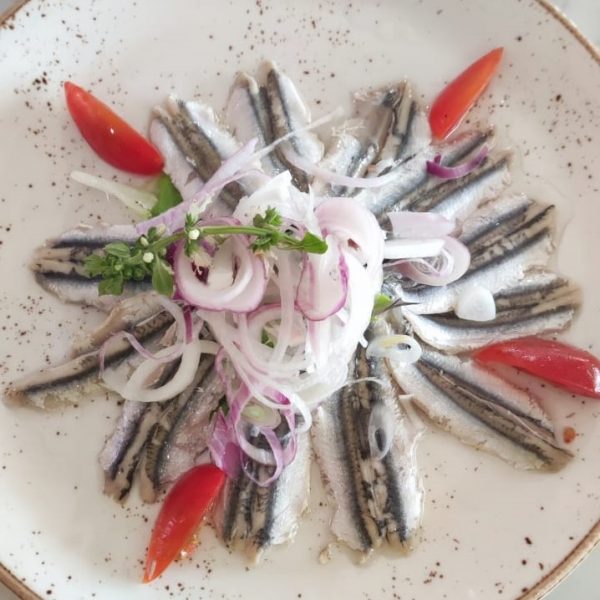 Alici marinate con cipolla di Tropea Pesce Baracca consegna a domicilio con Cosaporto