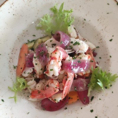 Insalata di mare con verdure Pesce Baracca consegna a domicilio con Cosaporto