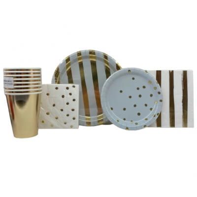 Set tavola oro Parioli Party consegna a domicilio con Cosaporto