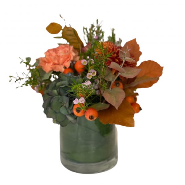 Composizione floreale autumn vibes in vaso di vetro Coral consegna a domicilio con Cosaporto