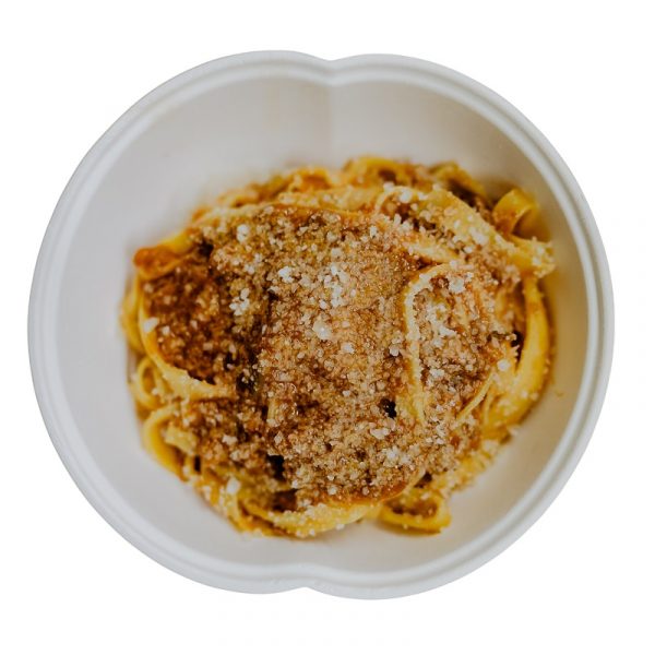 Box Tagliatella al ragù classico Oui in cucina consegna a domicilio con Cosaporto