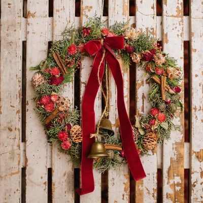 Ghirlanda fiori secchi rossa Ouifleurs consegna a domicilio con dev.cosaporto.it