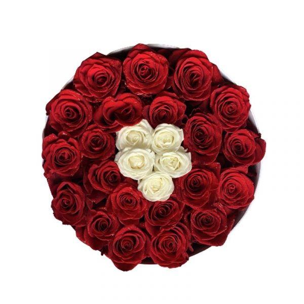Cappelliera con Rose Rosse con Cuore Bianco The Flower Pot consegna a domicilio con Cosaporto