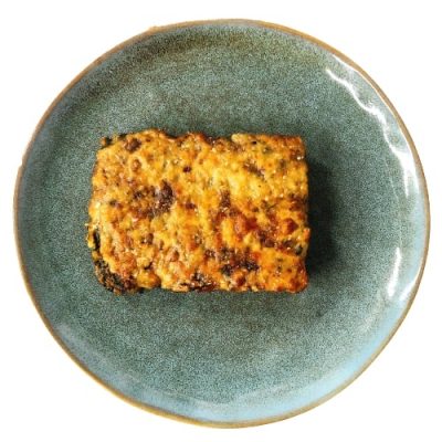 Lasagna speziata di pane Contrada Govinda consegna a domicilio con Cosaporto