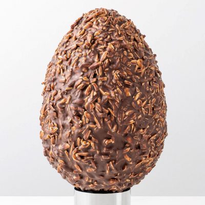 Uovo Pralinato con Cioccolato Fondente e Mandorle Iginio Massari consegna a domicilio con Cosaporto