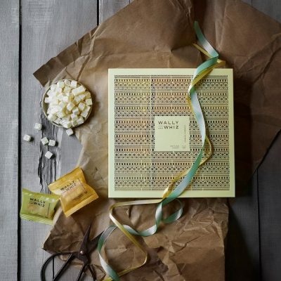 Wally & Whiz Gift Box Gialla consegna a domicilio con cosaporto