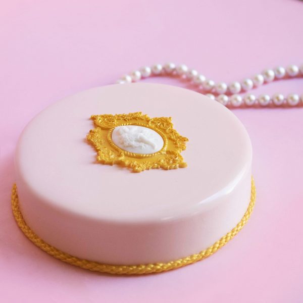 Torta Venere Cucchi consegna a domicilio con Cosaporto